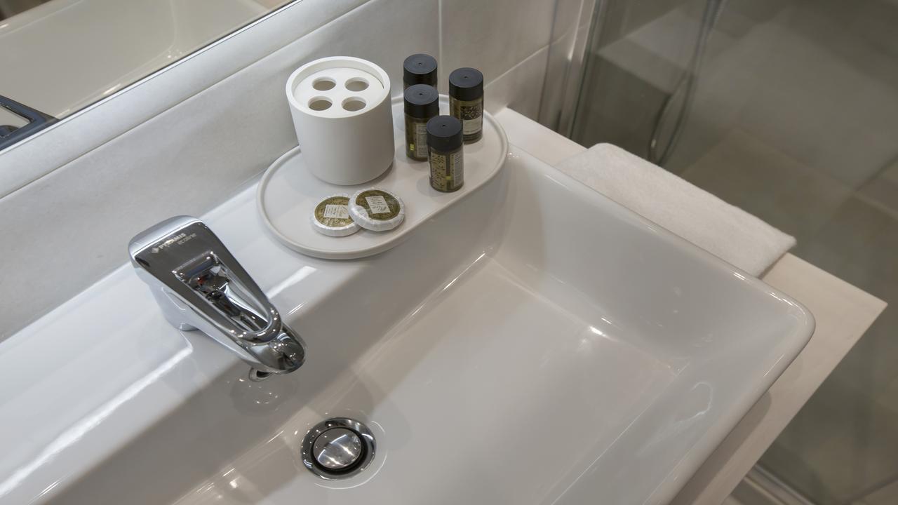 Ermou Stylish Suites By Ghh Athen Eksteriør billede