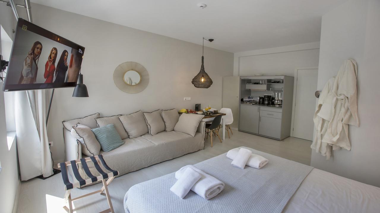 Ermou Stylish Suites By Ghh Athen Eksteriør billede